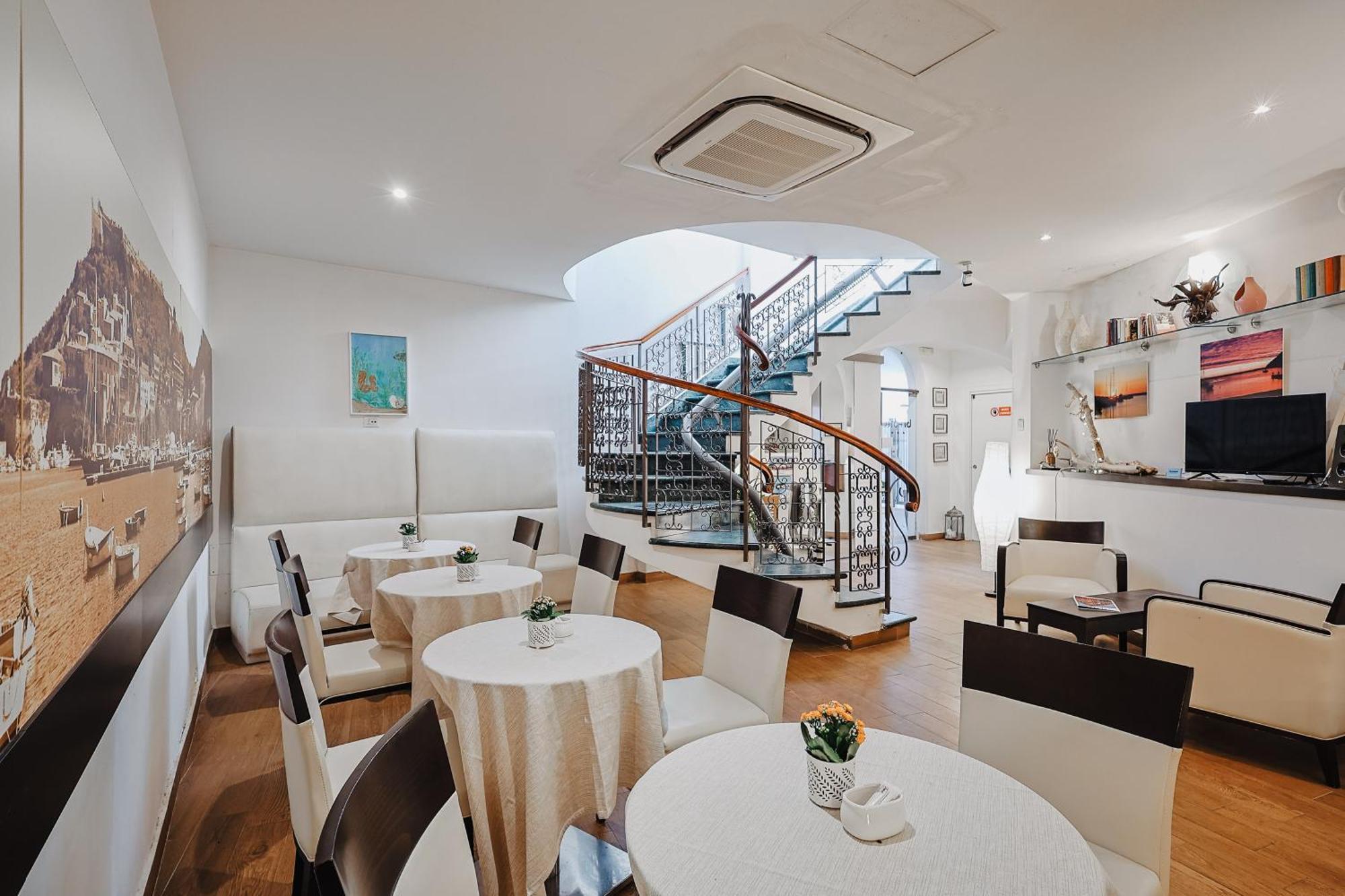 碧酒店 波尔图·埃尔科莱 外观 照片